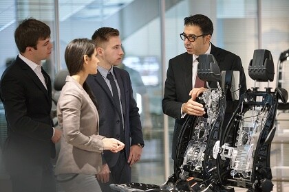 Brose Arbeiten bei Brose Training on the Job 2014