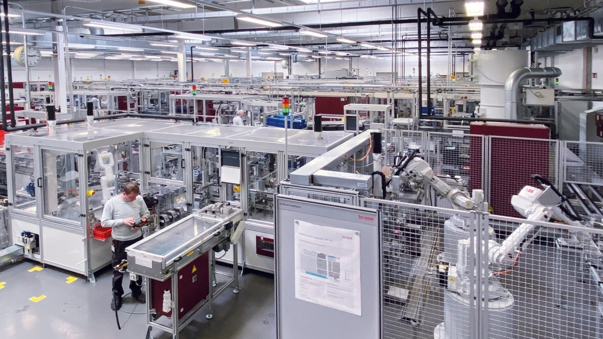  Der elektrische Kältemittelverdichter wird an den Brose Standorten Würzburg/Deutschland (Bild) und Taicang/China gefertigt. 