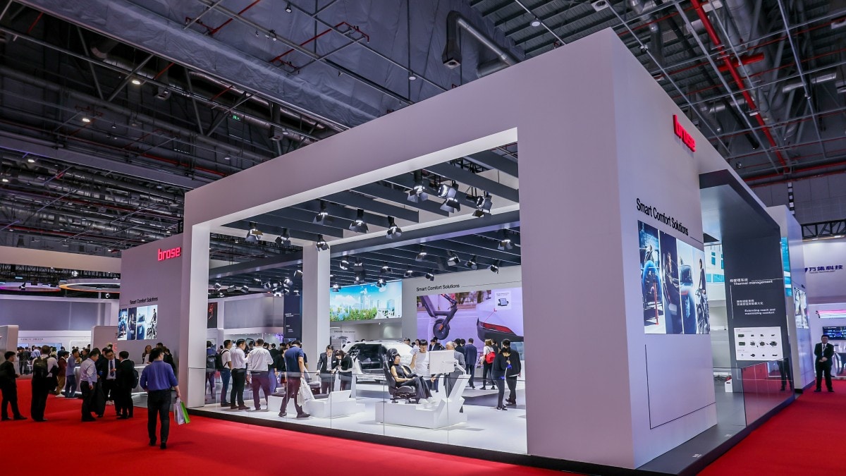  Auf der Auto Shanghai konnte Brose bereits an den ersten drei Messetagen mehr als 1.500 Besucher begrüßen, darunter zahlreiche hochrangige Vertreter internationaler und lokaler Automobilhersteller. 