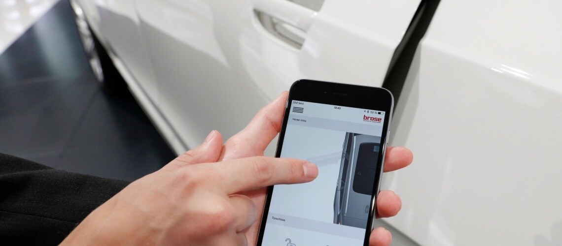 Brose IAA0215 Türantrieb App Side Door Drive App 2015